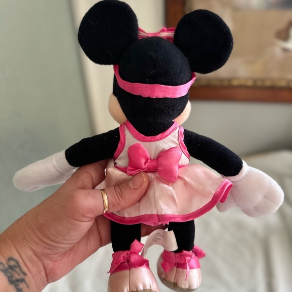 Minnie Mouse 10 inch - Picture 3 of 7